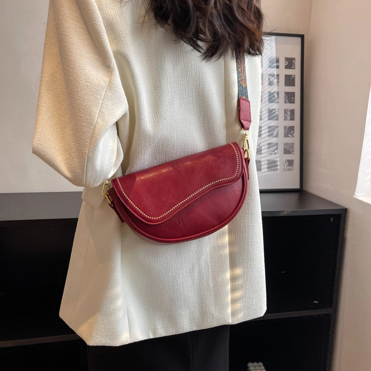 Sac à main femme avec chaîne – Élégance compacte et raffinée